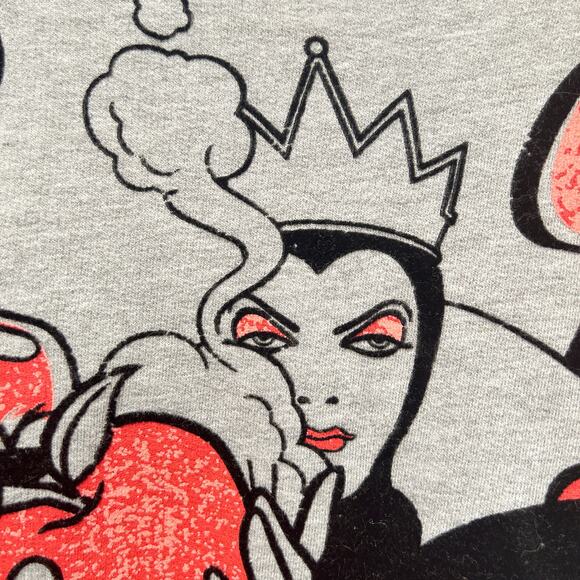 DISNEY STORE Snow White Villain Cropped Sweater Sz M - Picture 5 of 10